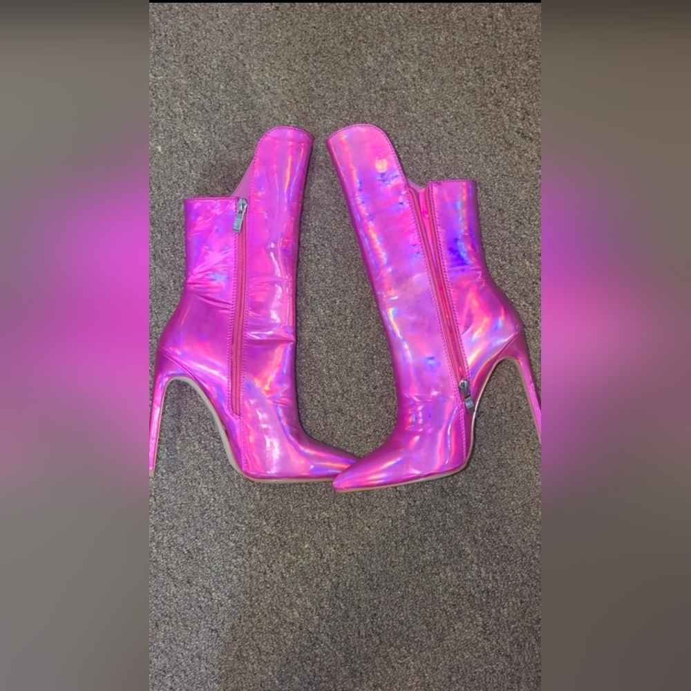 Azalea Wang Halo Iridescent Pink Ankle Bootie Heels Size 6 NWOT - Picture 7 of 8